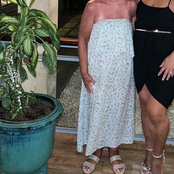 Dress - Picture 2 of 7